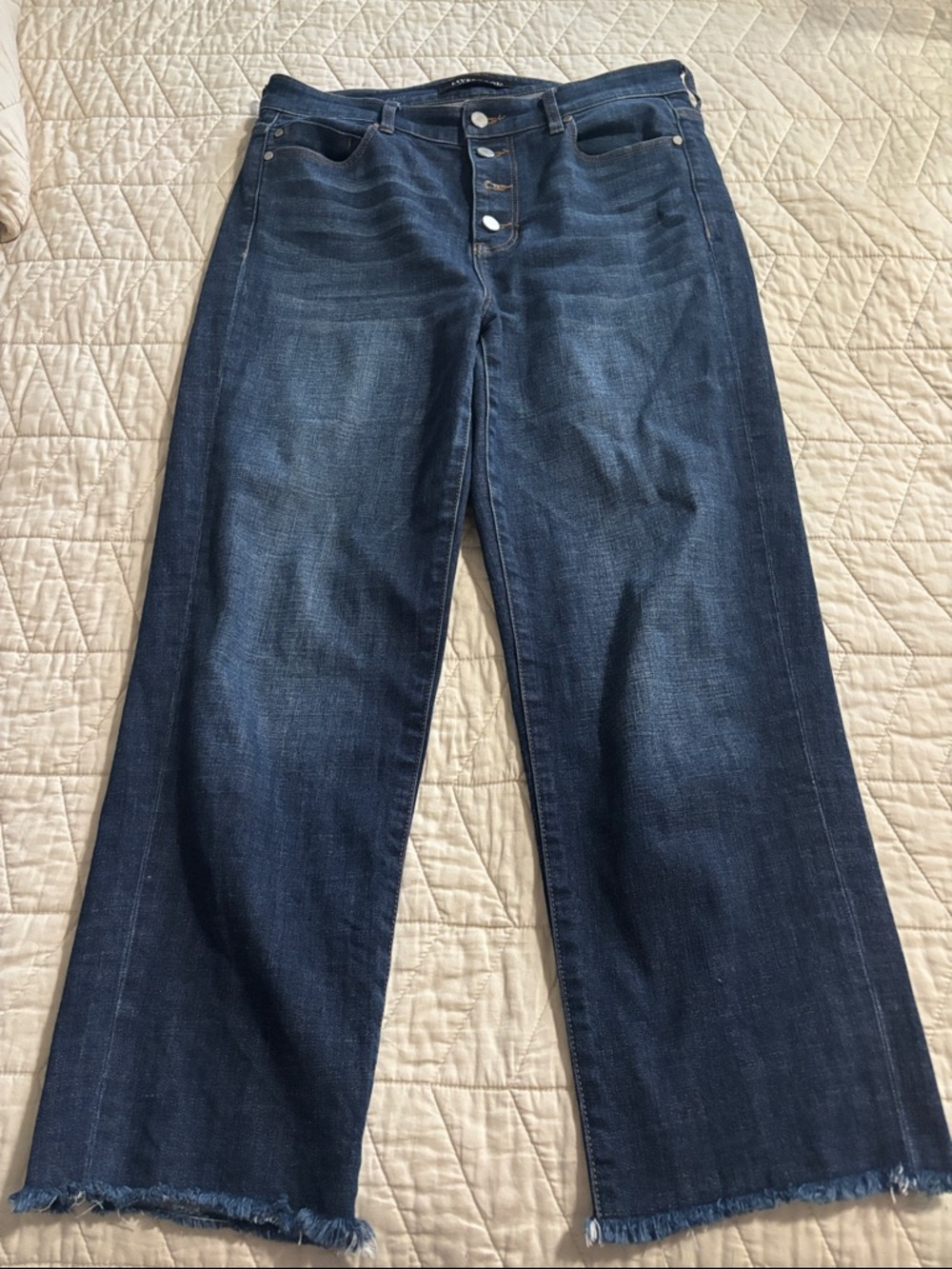 Liverpool Jeans Company Dark Blue cropped Wide Leg Button-Fly Jeans Size 29